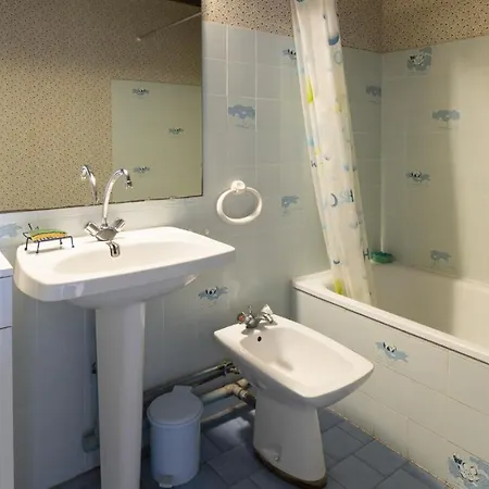 Les Indes Galantes- 305a - Appart Vue Mer - 6 Per